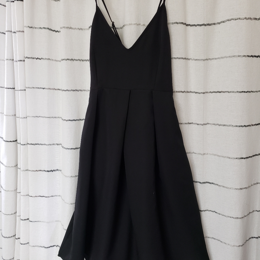 Black midi deep v dress (with pockets!)
